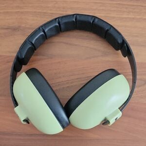 Banz Baby Earmuffs to Protect Little Ears